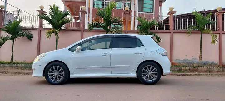 Toyota blade année 2009