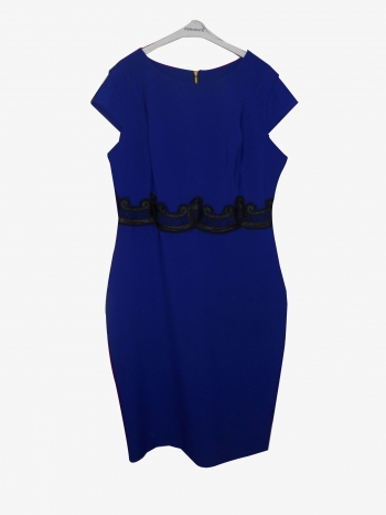  Robe bleue Dos fermé
