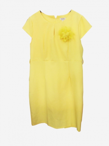  Robe jaune avec Bouton Fleuri
