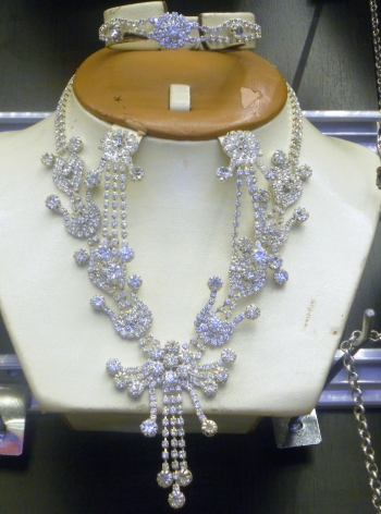  Collier mosaïque allure Diamant