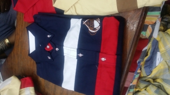  chemises et pantalon 