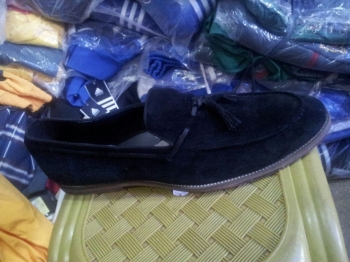  Sliper mocassin deux ponpons