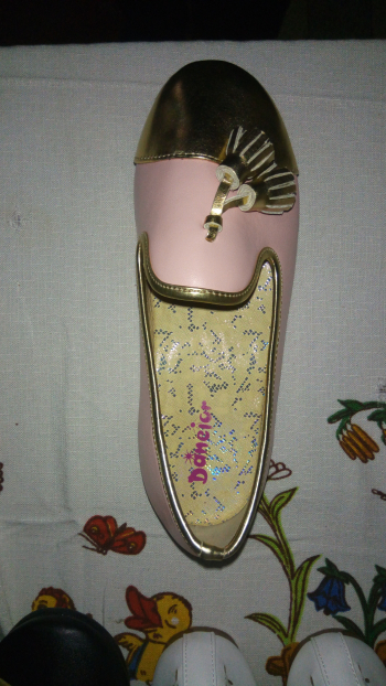  Mocassins roses deux pompons 