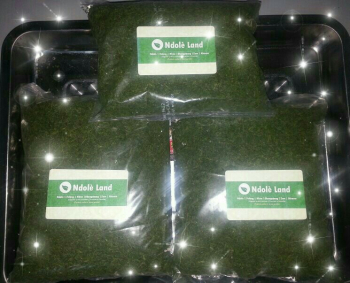  Feuilles de manioc pilées