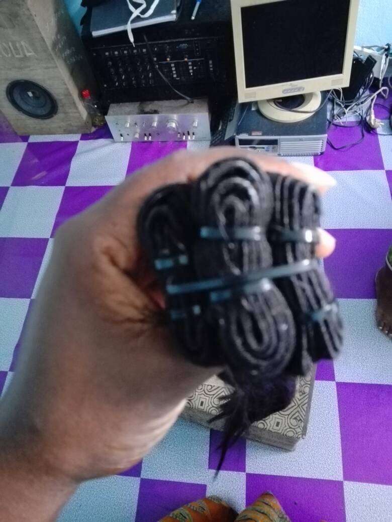  mèches brésiliennes 3 boules taille 24