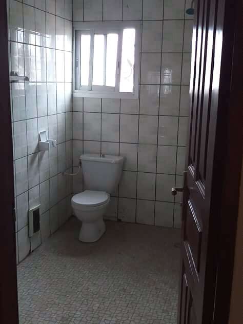  2ch 1sl 1cui 2dh securite 7/7 novellement contrut eau de forage jour&amp;nuit disponible dans li'mmeuble