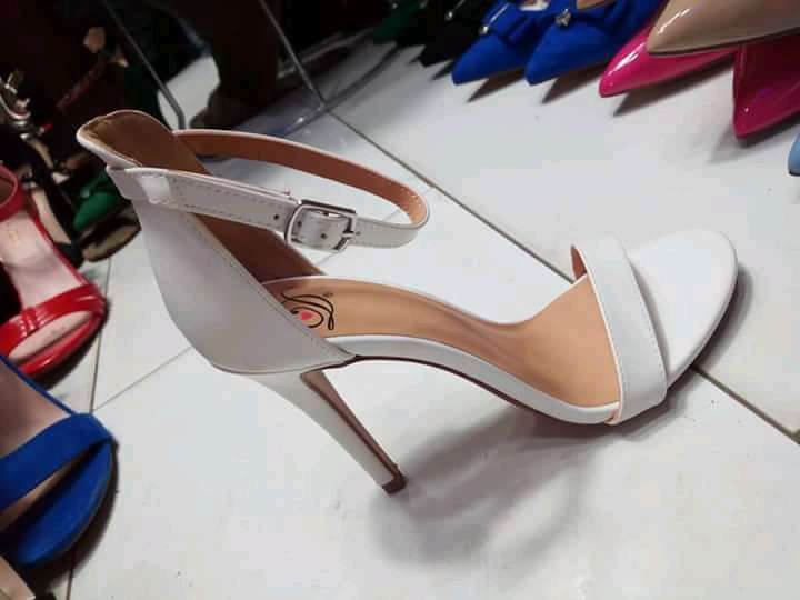  Chaussure  talon aiguille