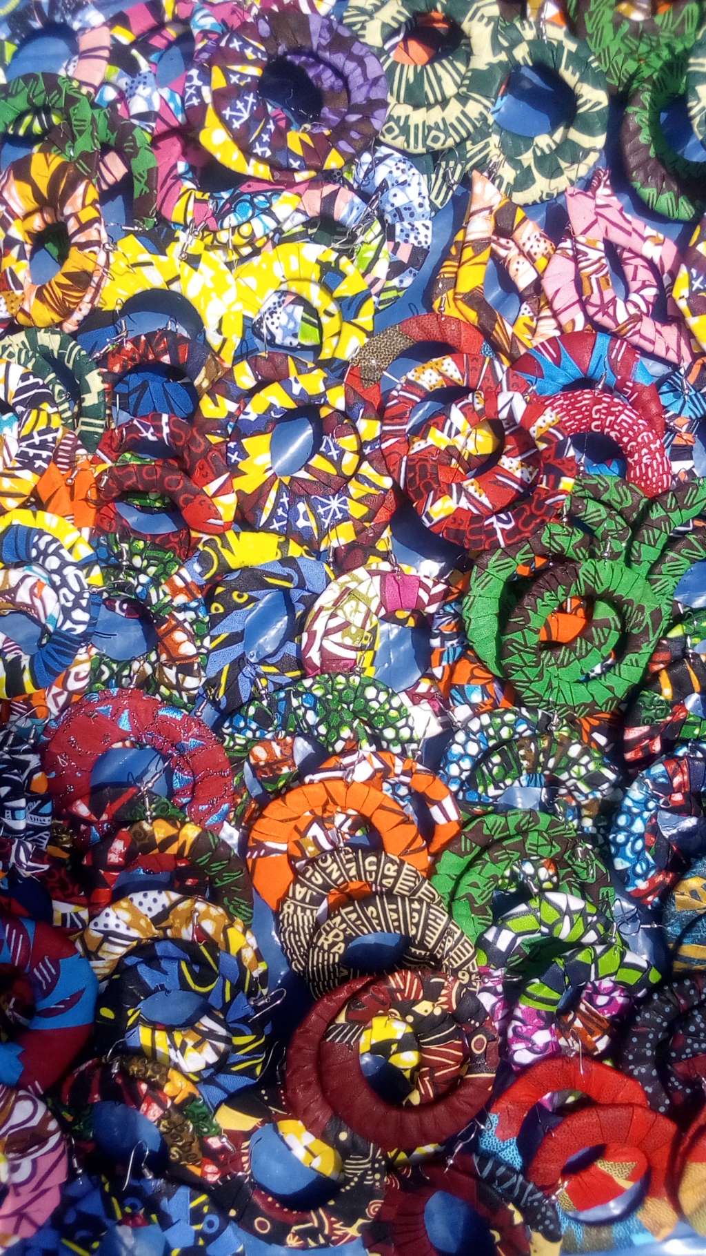  Boucles, masques Fang, masque Tikar, masque zebre