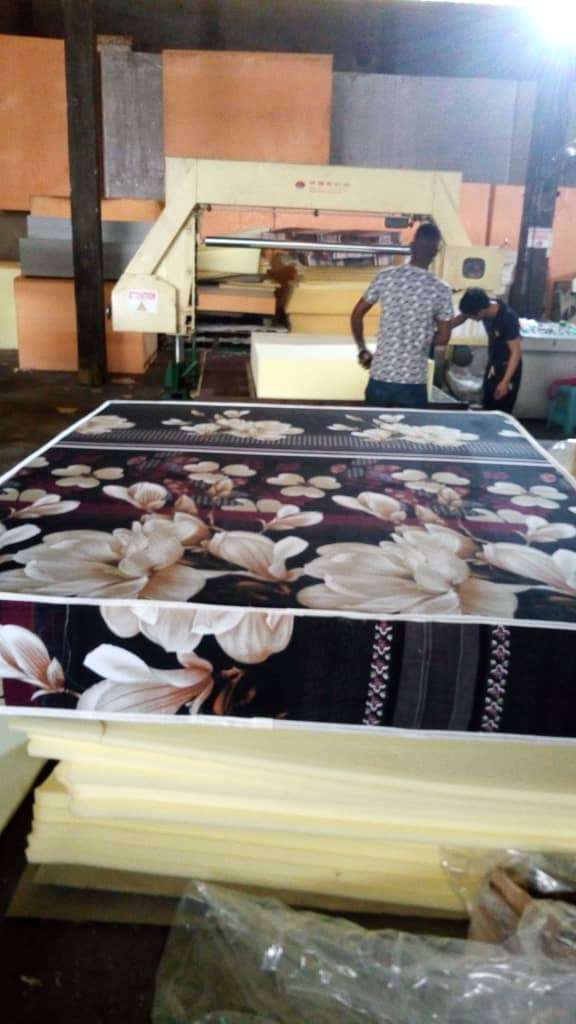  Matelas orthopédiques, matelas polyplexes, matelas ordinaires