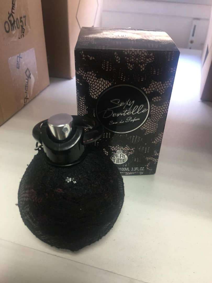  Parfum sexy dentelle