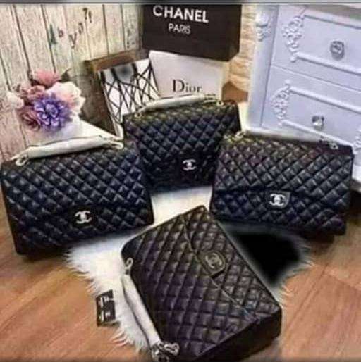  Pochette