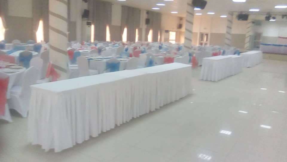  Location table de buffet