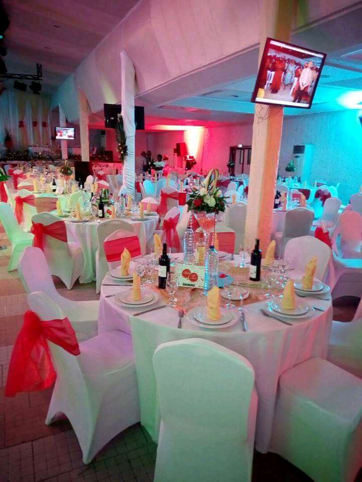  Location chaise habillée