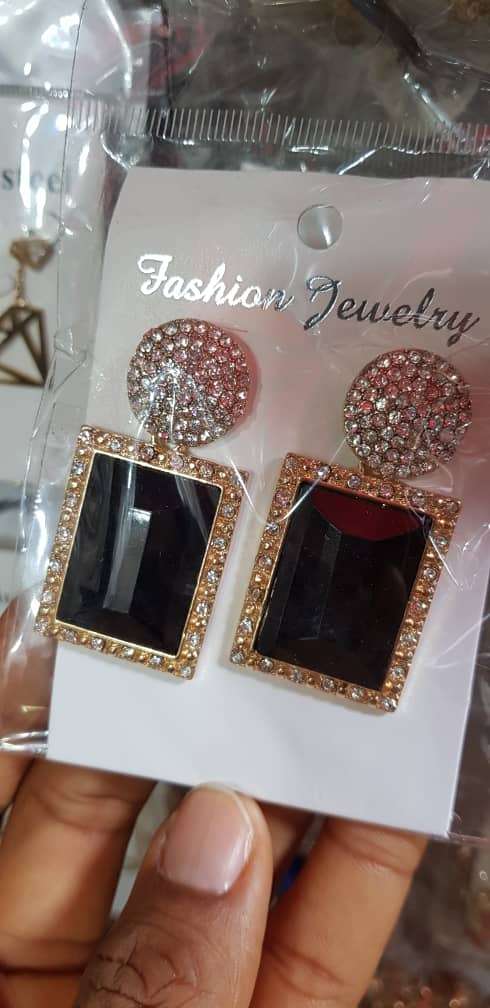  Boucle d'oreilles