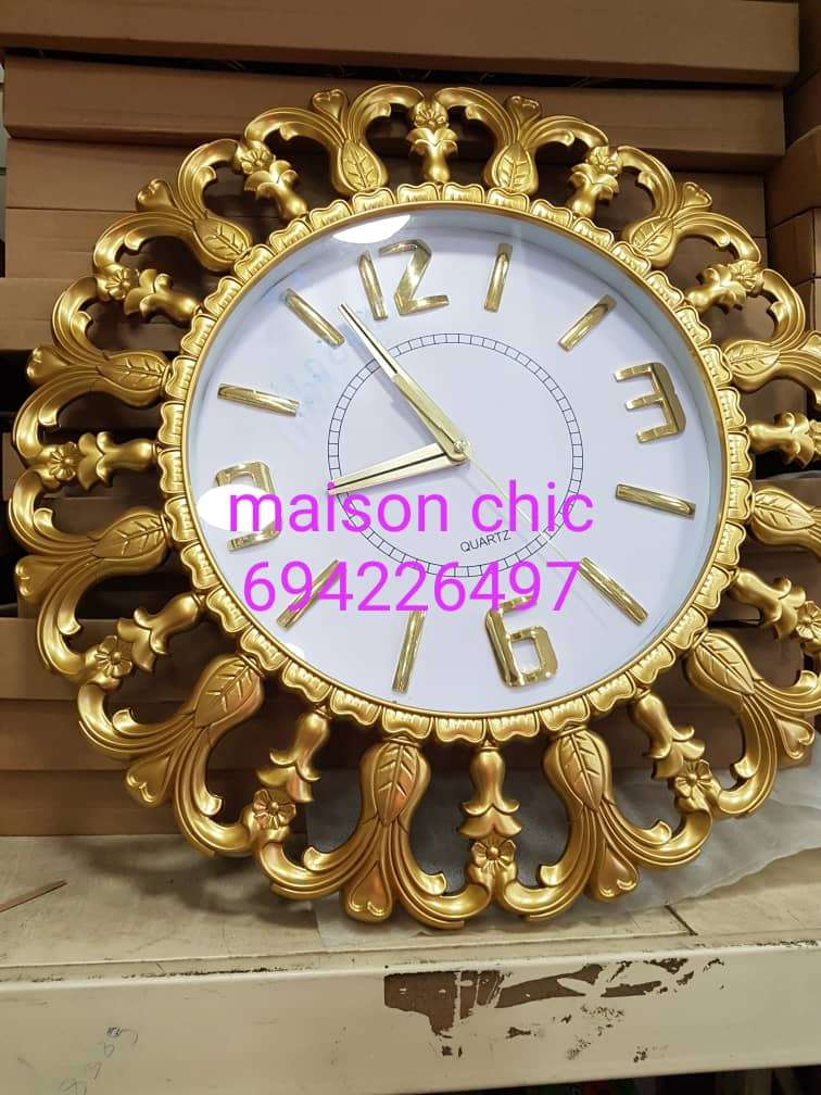  Montre murale
