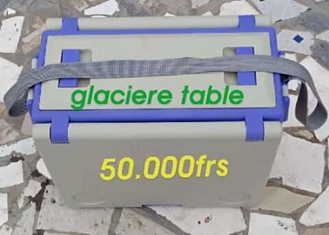  Glacière table