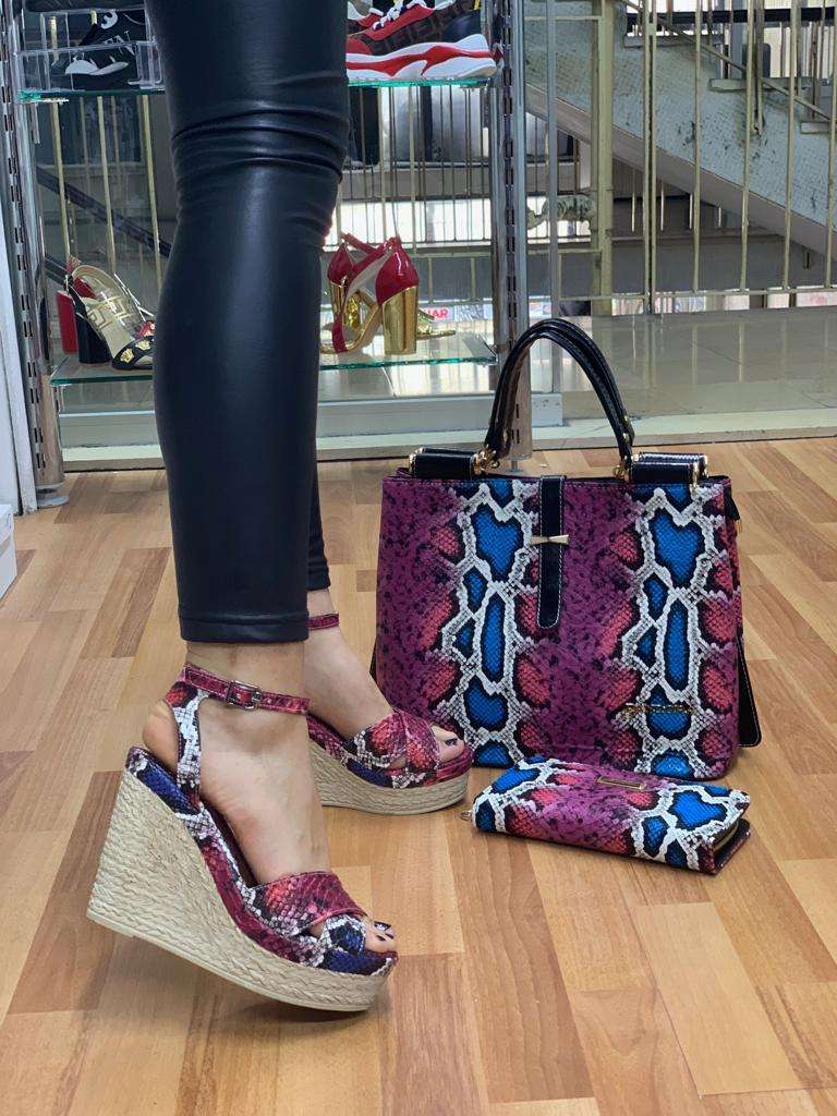  Ensemble sac ,chaussure et pochette 