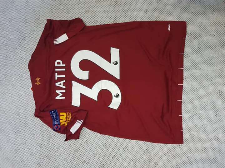  Tenu de sport de qualité Liverpool. 2019-2020