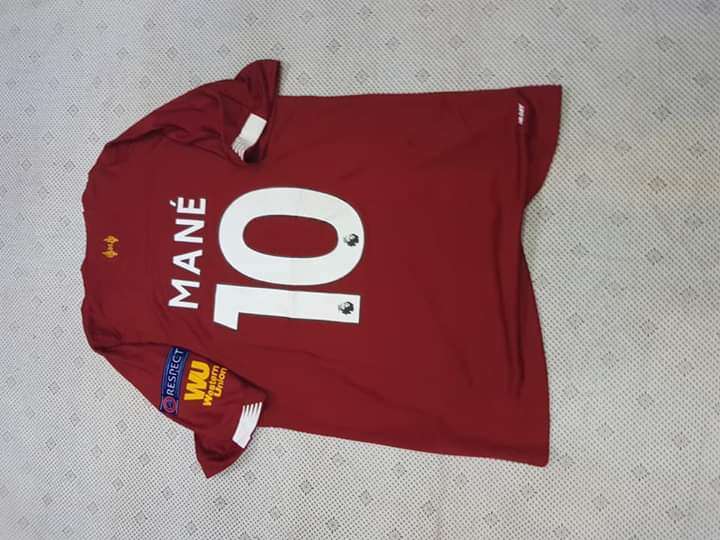  Tenu de sport de qualité Liverpool. 2019-2020