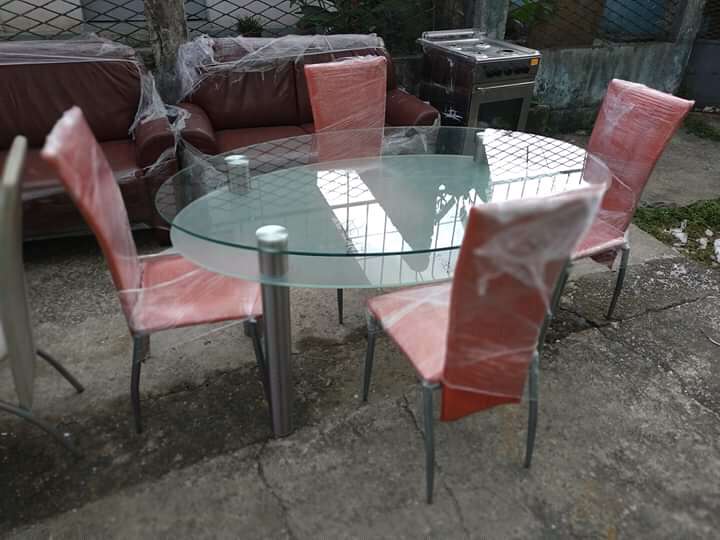  Sale à mangé complète 