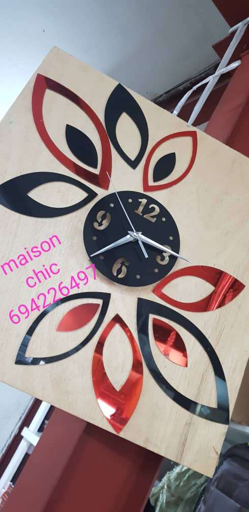  Montre murale