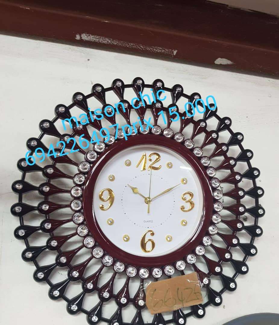  Montre murale