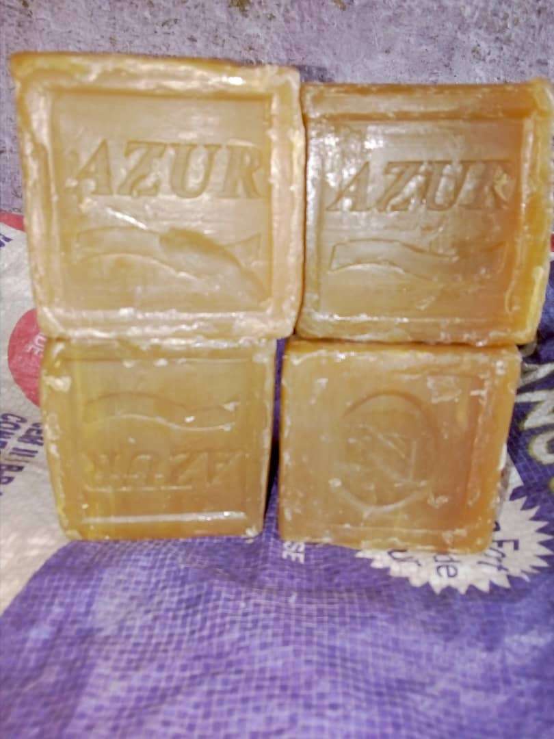  Savon Azur