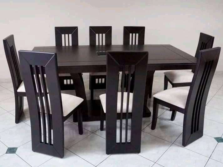  Salle à mangé 8 places