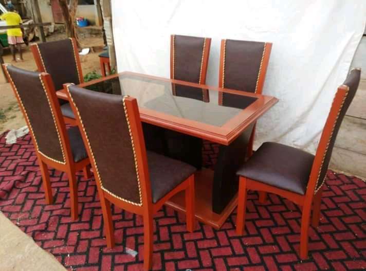  Sale à mangé complète 