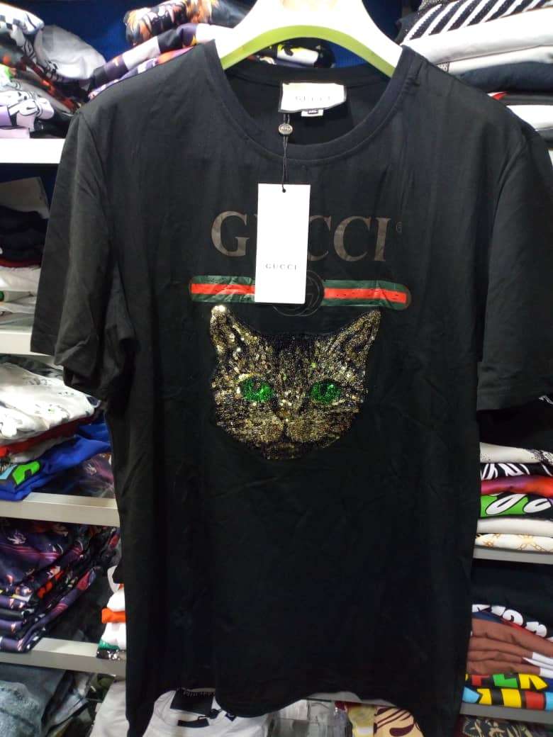  T-shirt à vendre  