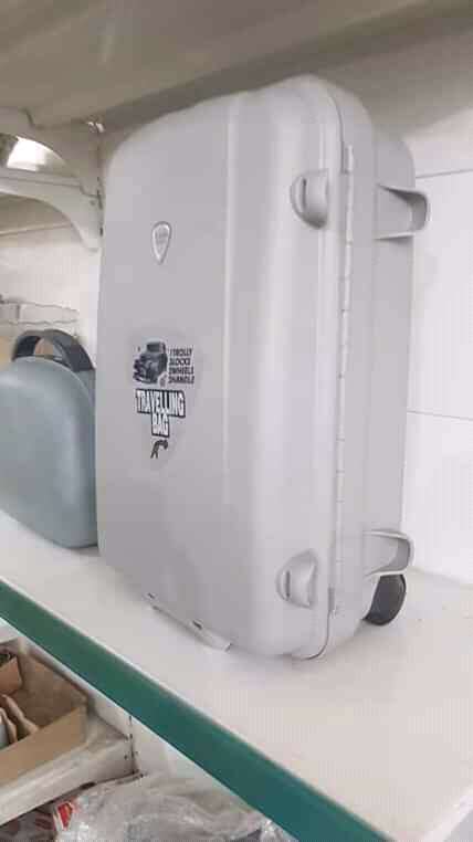  Valise  