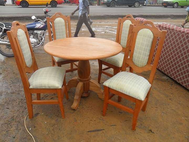  Salle à manger à base de bois massif 