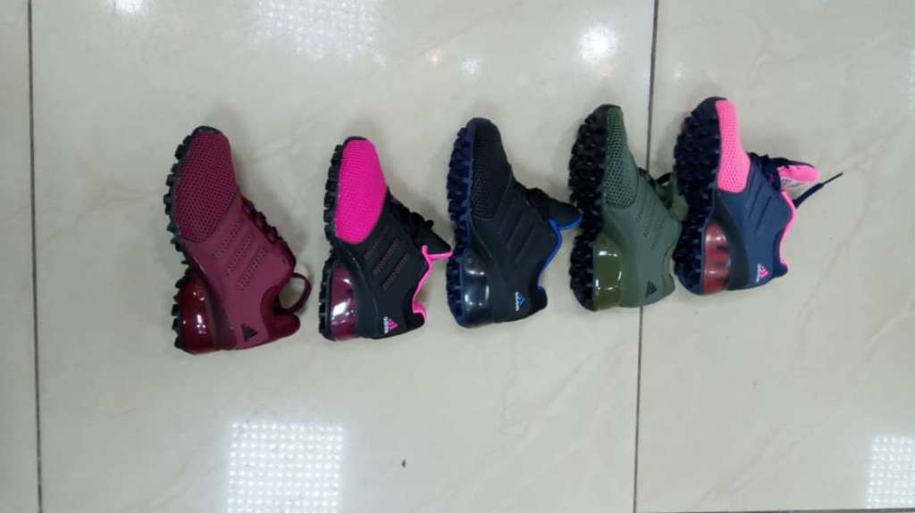  Tenis