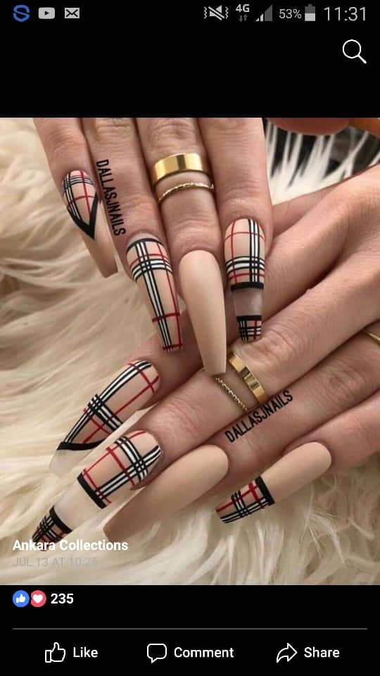  Gel nails 