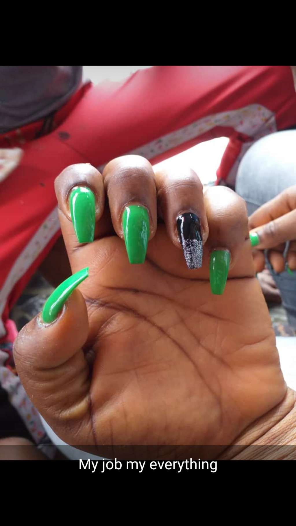  Nails