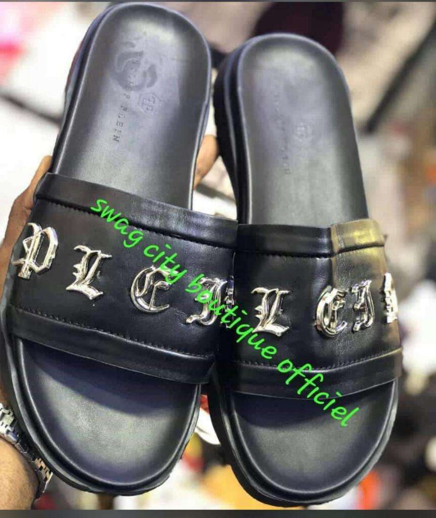  Slippers