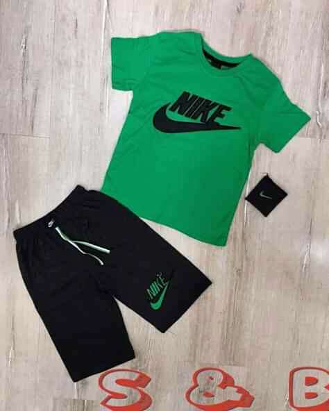  Vêtements de marque Nike  