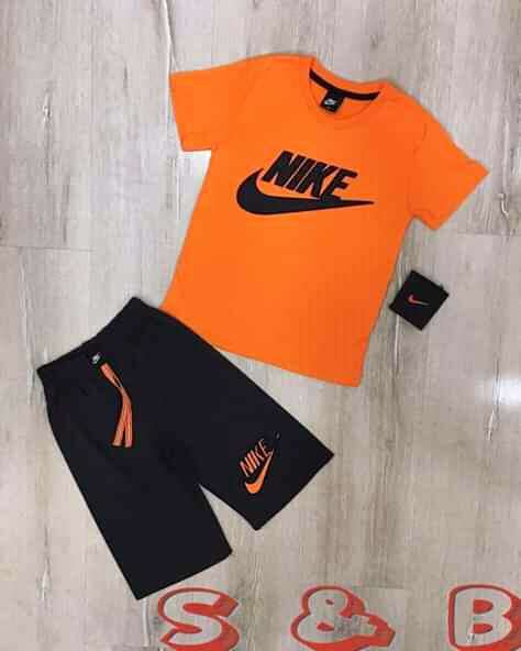  Vêtements de marque Nike  