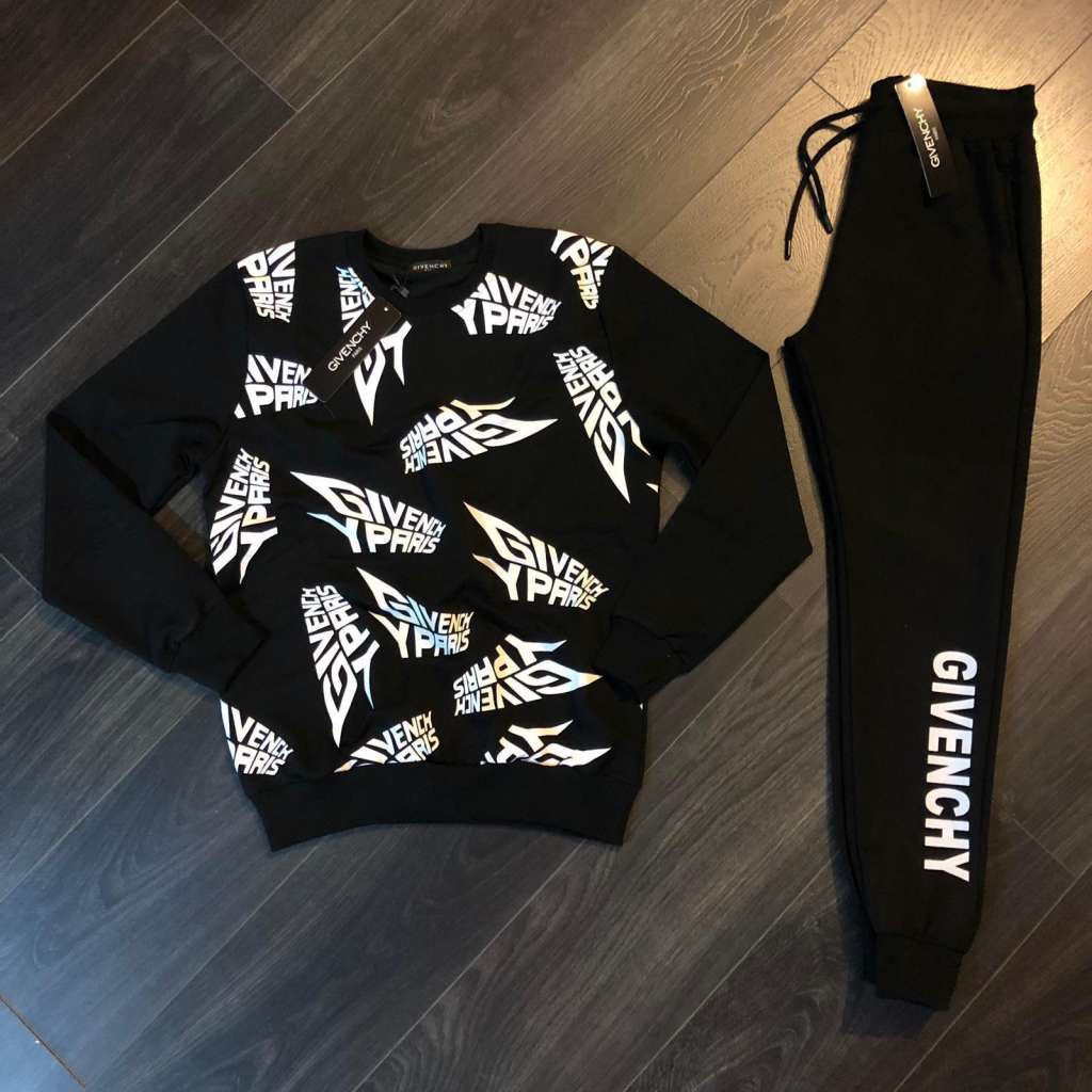  Ensemble