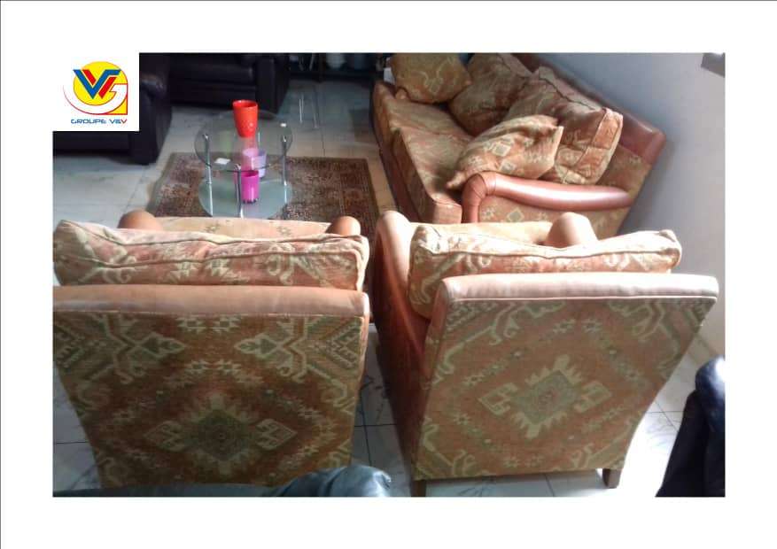  Salon en tissu + cuir 100 %