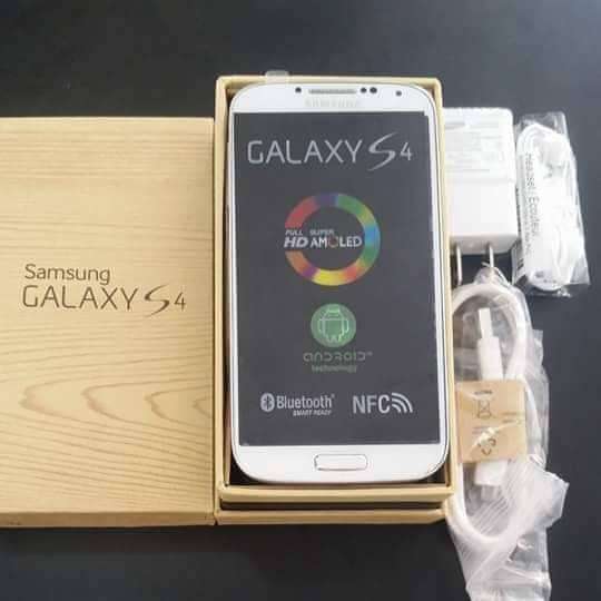  SAMSUNG GALAXY S4 | 16GB 2GB RAM | USA AUTHENTIQUE