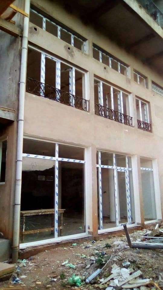  les fenêtres aluminium et portes aluminium