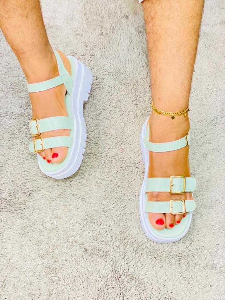  Chaussures et sacs pour femmes 