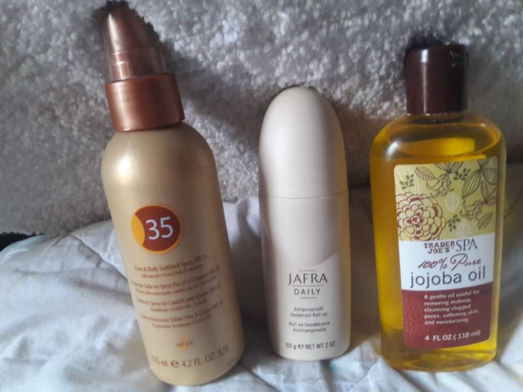  Produits Jafra et Huile de Jojoba