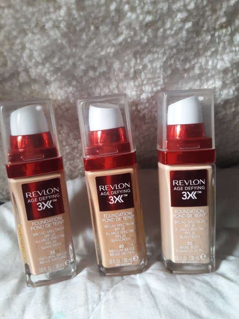  Fond de Teint Anti Âge Revlon