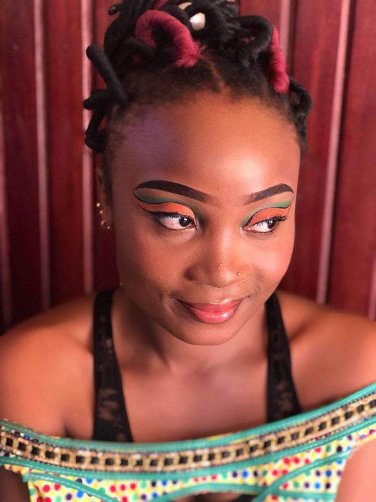  Make-up