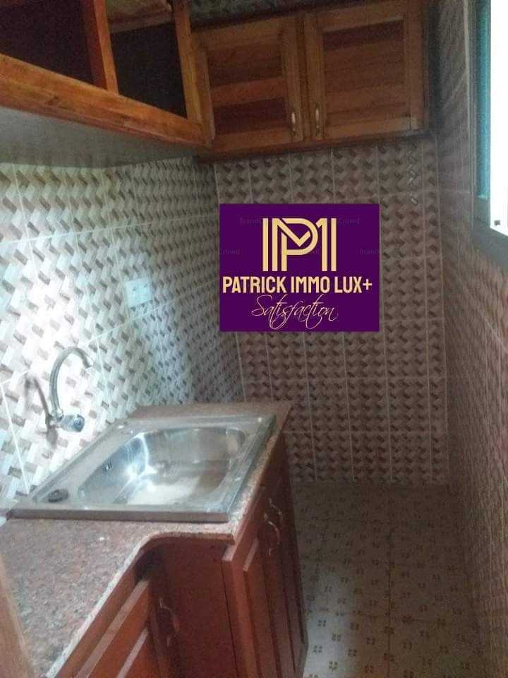  Studio Moderne à louer à Emana