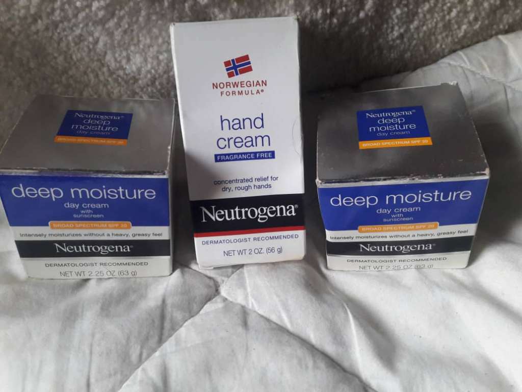  Crème de Main et Crème de Jour Neutrogena