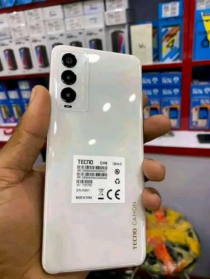  Tecno Camon 18