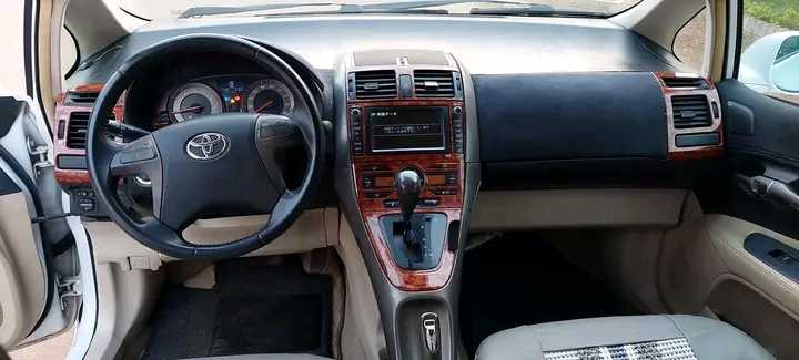 Toyota blade année 2009